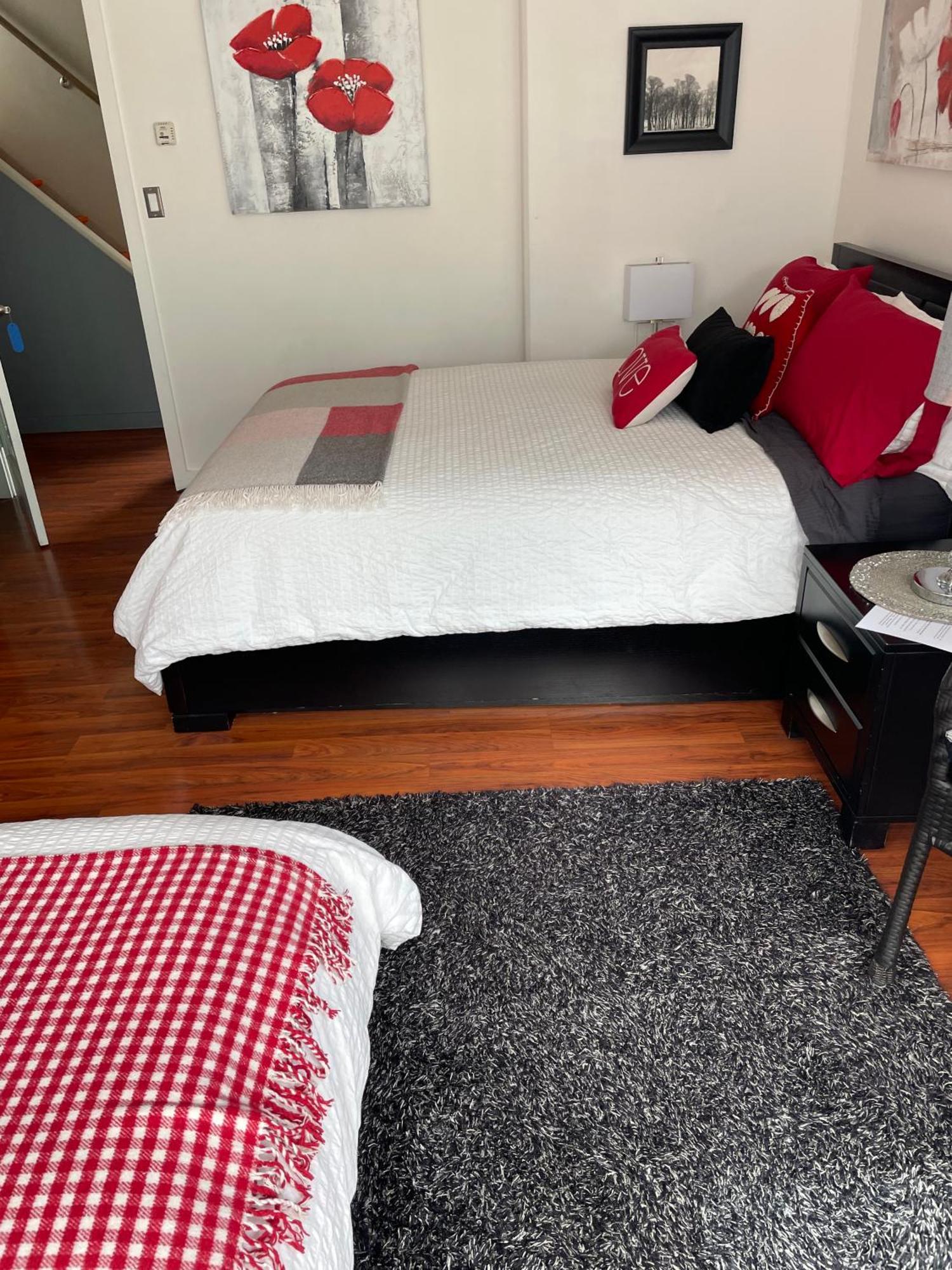 A Float Home B&B In Fisherman'S Wharf Victoria Luaran gambar