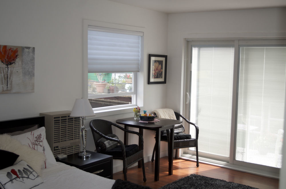 A Float Home B&B In Fisherman'S Wharf Victoria Luaran gambar