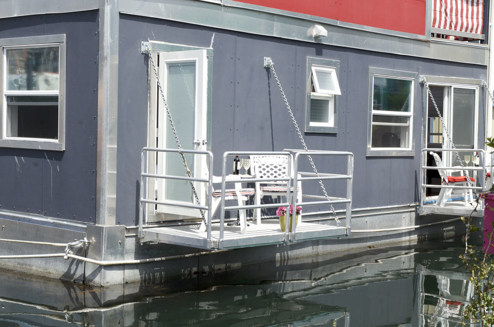 A Float Home B&B In Fisherman'S Wharf Victoria Luaran gambar