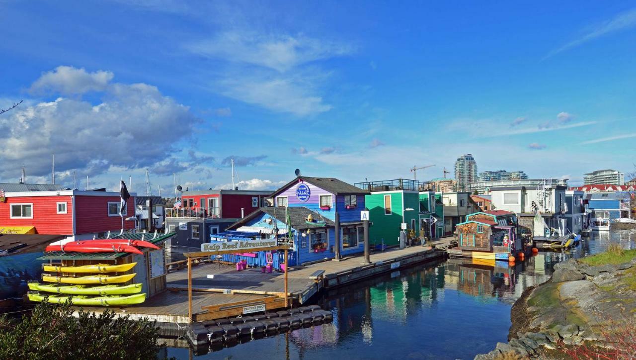 A Float Home B&B In Fisherman'S Wharf Victoria Luaran gambar